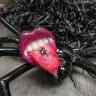 Lips Brooch