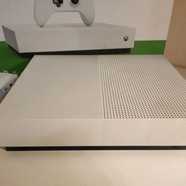 Xbox One S