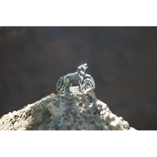 Handmade Wolf Song Ring