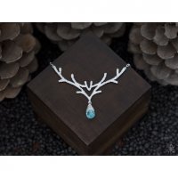 Horns Pendant Necklace