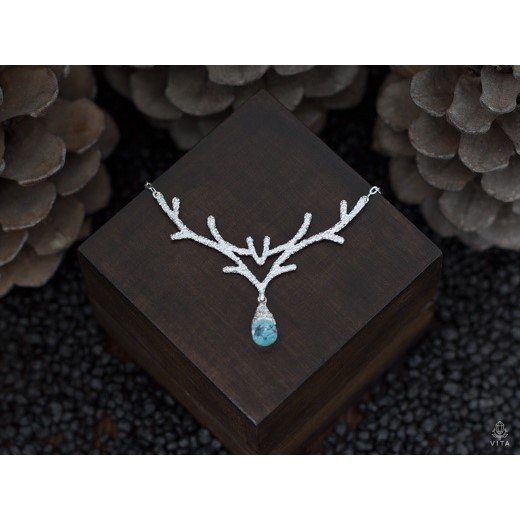 Horns Pendant Necklace