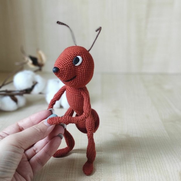 Ant (17 cm) Plush Toy