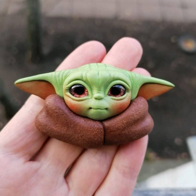Handmade Star Wars - Baby Yoda (Grogu) Brooch