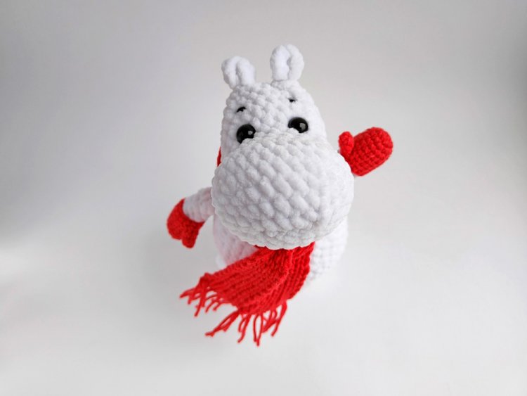 The Moomins - Moomintroll in scarf and mittens Plush Toy