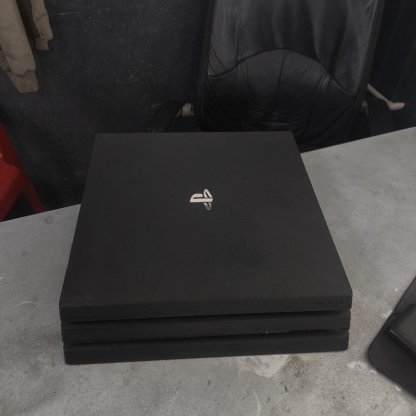 PlayStation 4 Pro 1tb