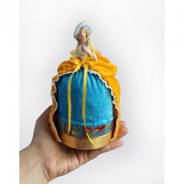 Shepherdess Casket