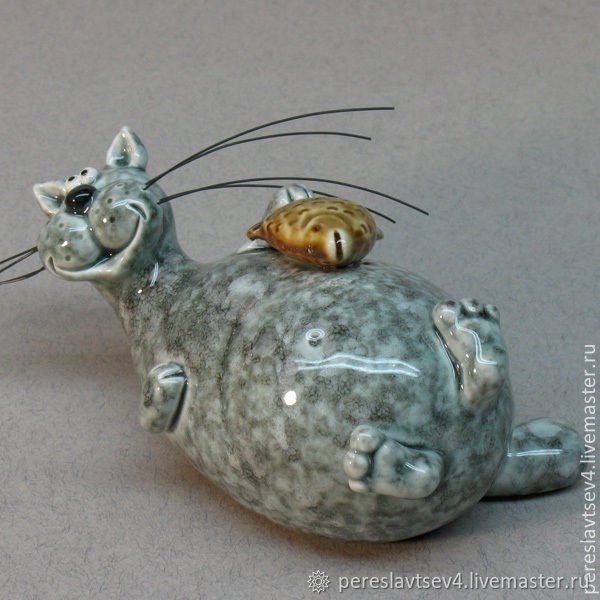 Resting Cat Figure-Whistle