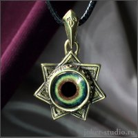 Magicians' Star with the Panther's Eye Pendant