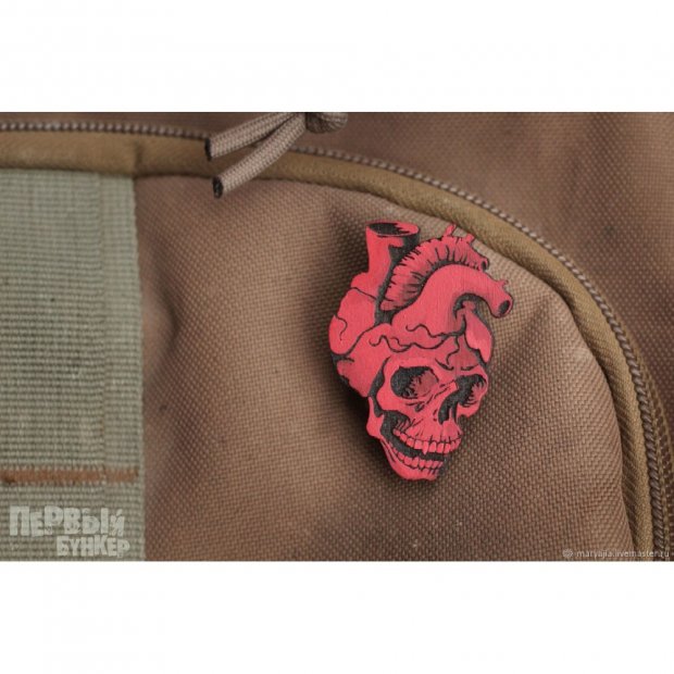 Heart-Skull Pin Badge