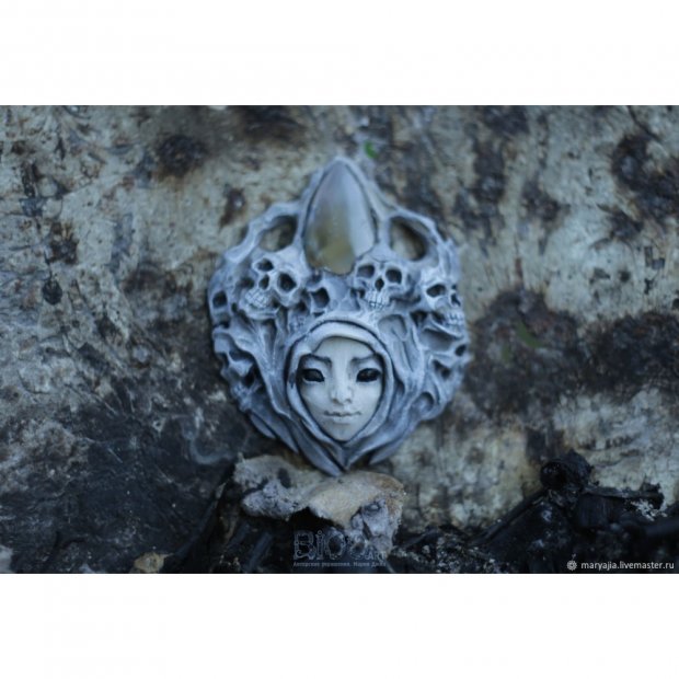 Gatherer Brooch