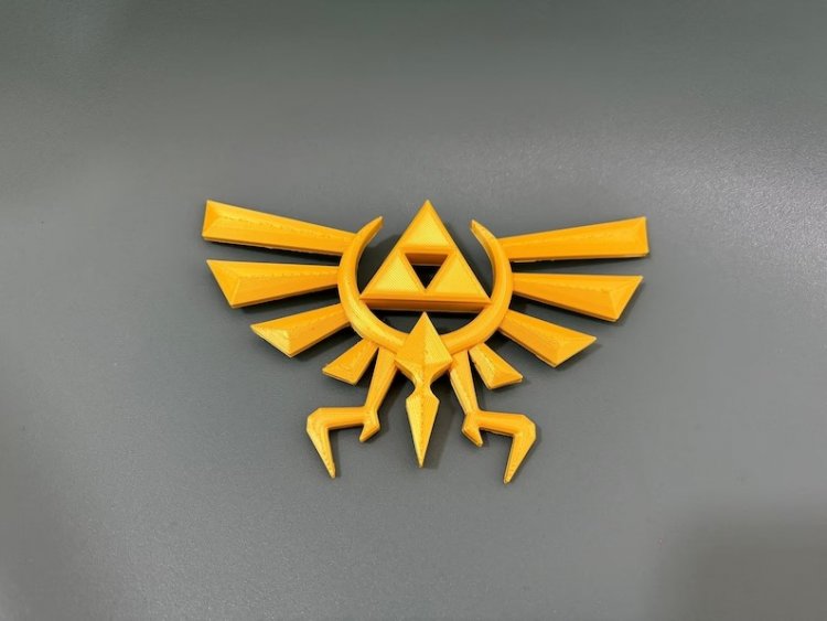 The Legend of Zelda - Hyrule Royal Crest Figure