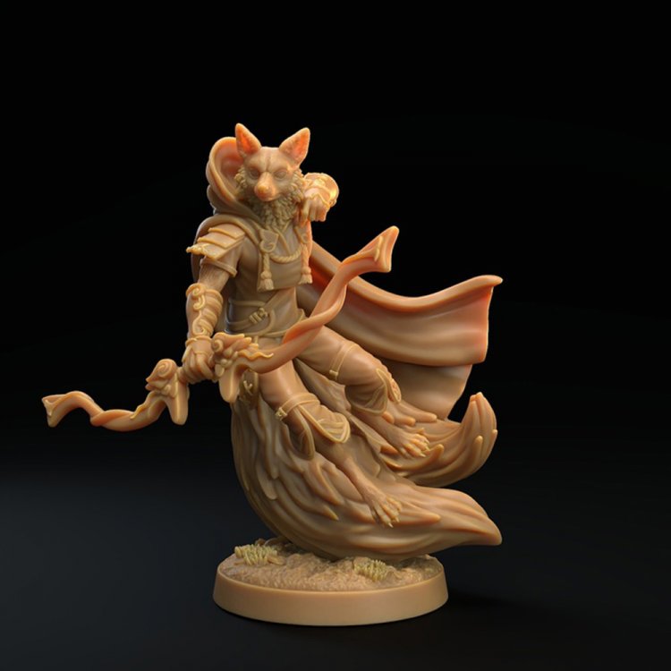 Kitsune Hood Figure (Unpainted)