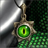 Magicians' Star with the Eye of the Nile Crocodile Pendant