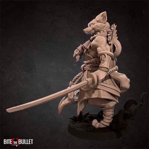 Kitsune with katana Figure (Unpainted)