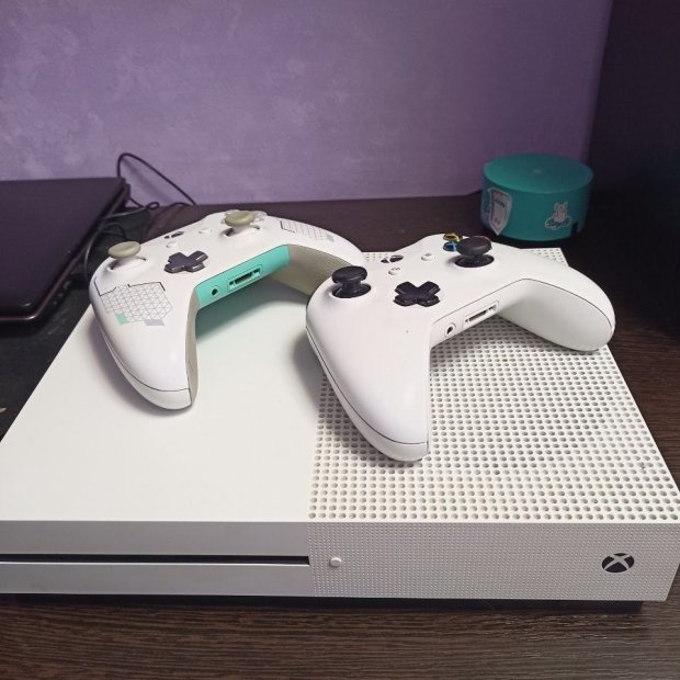 Xbox One S