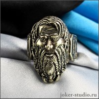 Runes and Jarl's face Ring