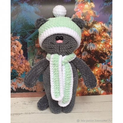 Winter Cat (25 cm) Plush Toy