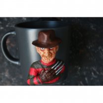 A Nightmare On Elm Street - Freddy Krueger Mug With Decor