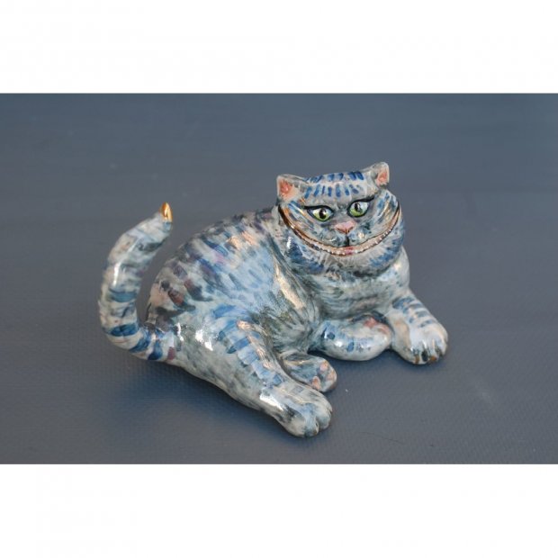 Alice In Wonderland - Lying Cheshire Cat Figure