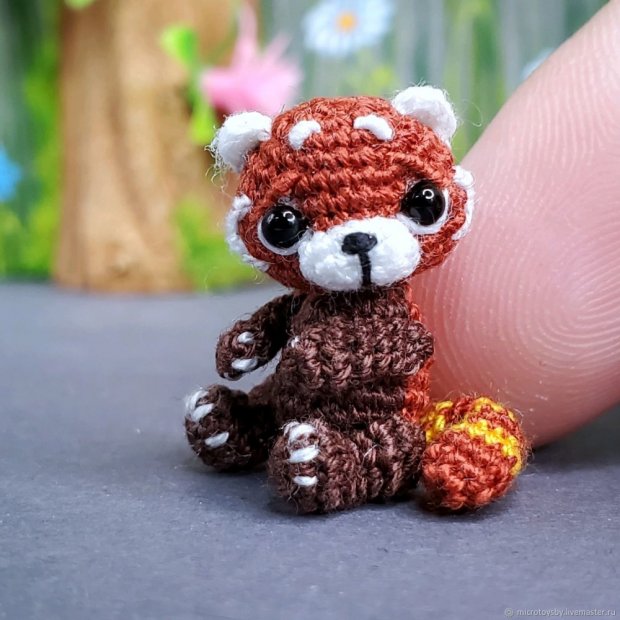 Micro Red Panda Plush Toy
