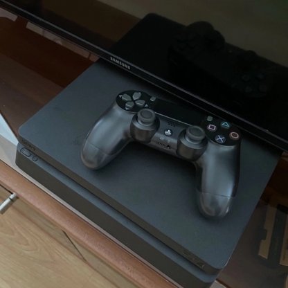 PlayStation 4 Slim