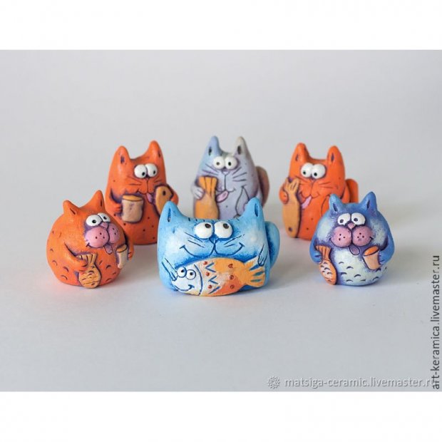Fish Eater Cat Figure