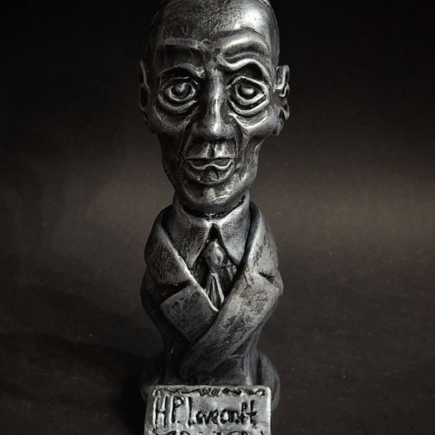Howard Lovecraft Bust